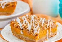 Sweet Autumn Pumpkin Crumble Bars