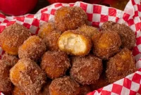 Effortless 2-Ingredient Apple Pie Poppers