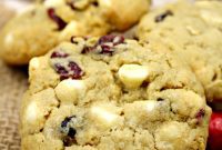 Luscious Cranberry White Chocolate Oatmeal Cookies