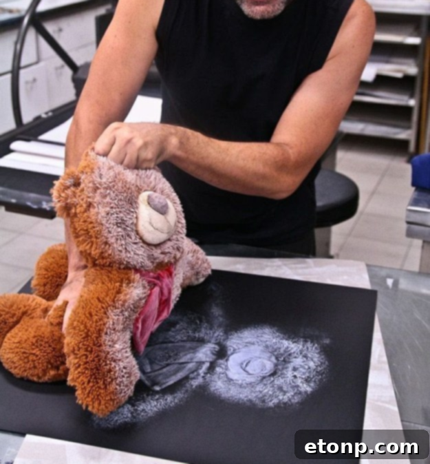 Old Teddy Bears into Art