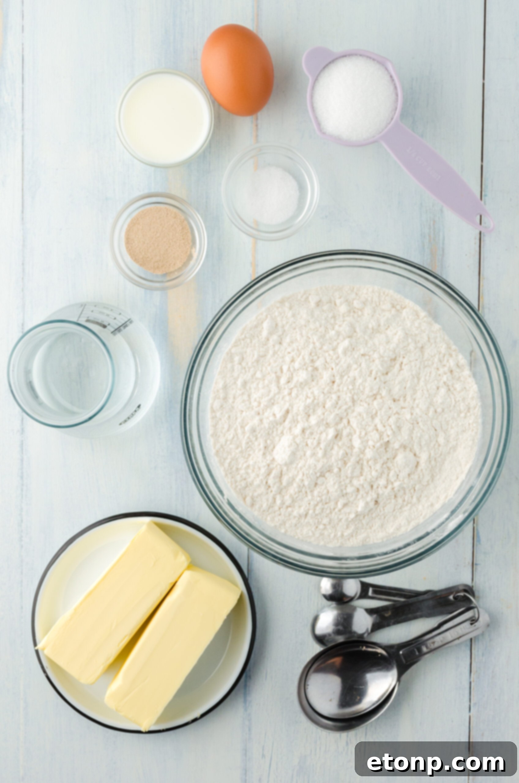Overhead view of the ingredients needed to complete this recipe.