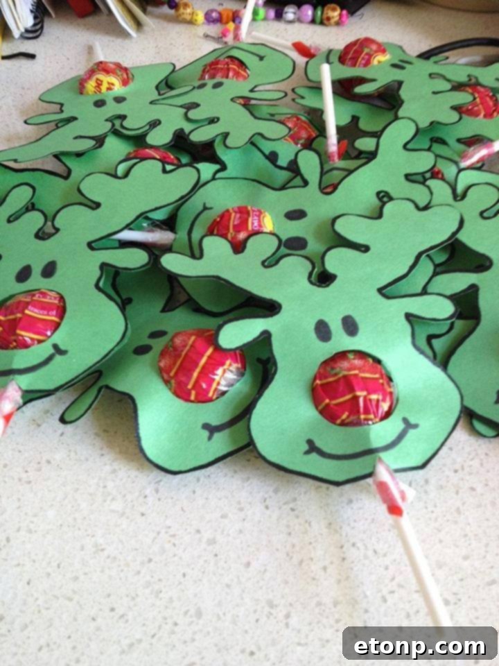 Heartwarming Christmas Feasts and Festive DIY Projects 33 Snoopy Pumpkin