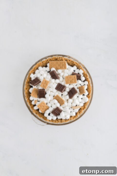 Vanilla extract, a key flavor enhancer for S'mores pie