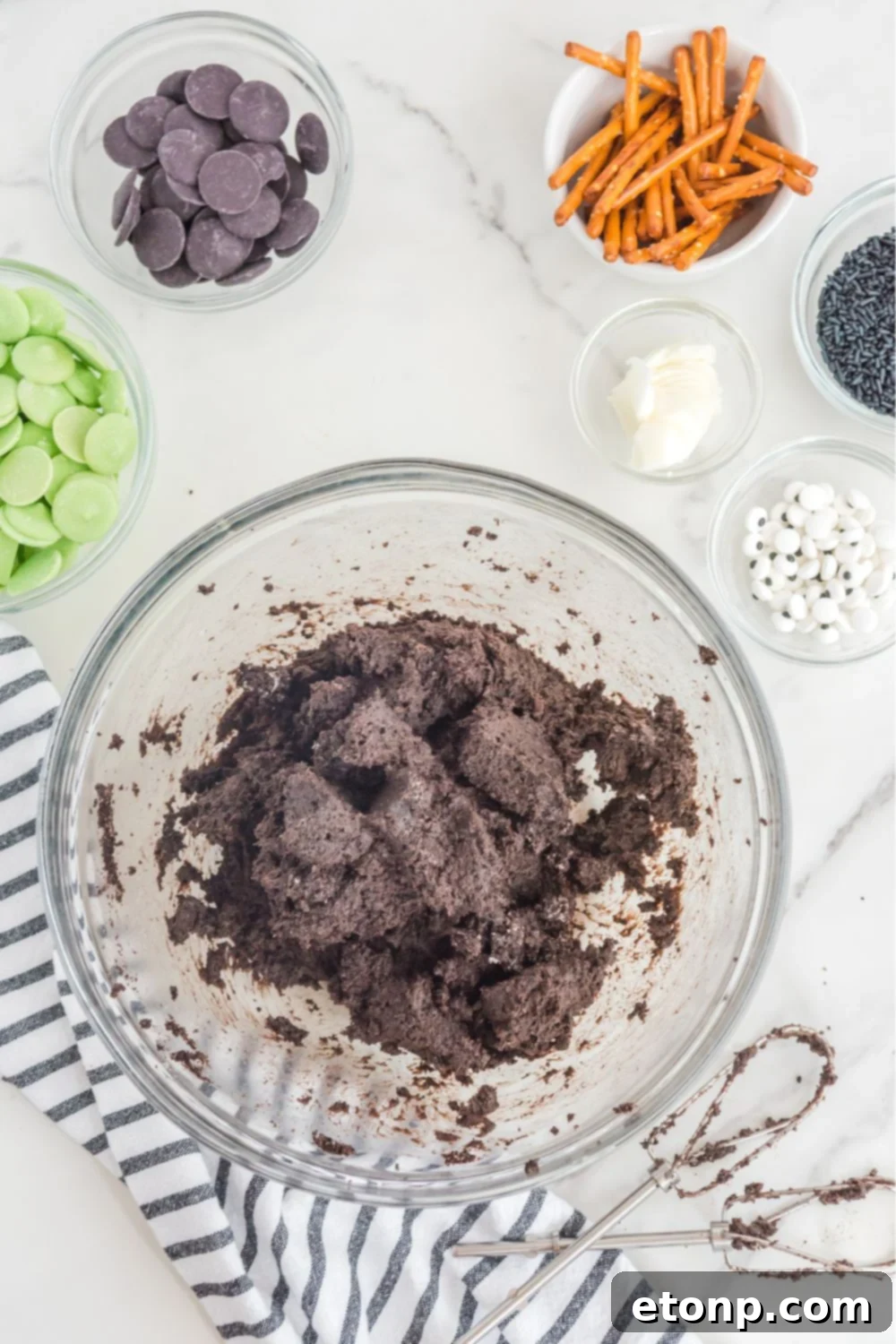 oreo truffle batter in a glass bowl 