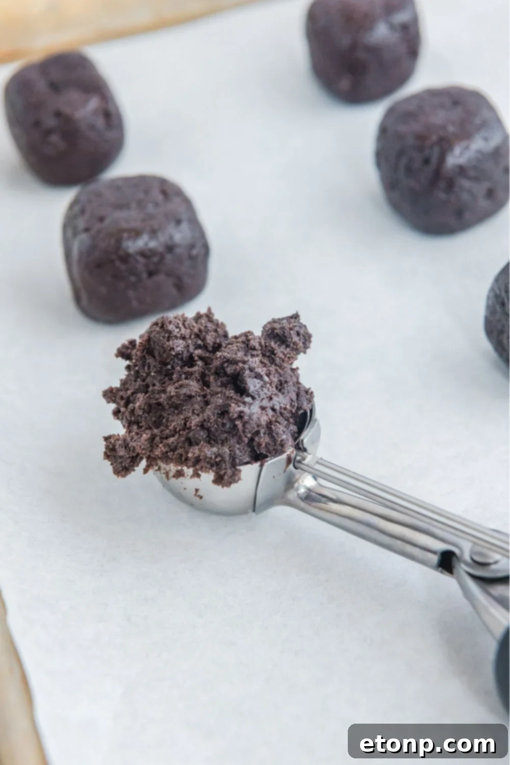 scoop of oreo truffle in a cookie scoop 