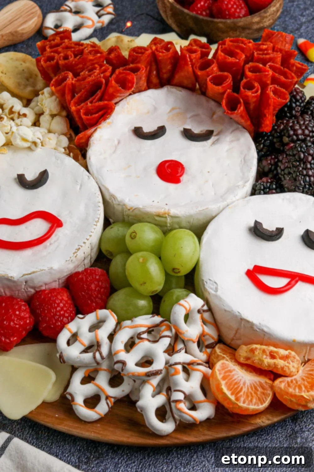 halloween sanderson sister charcuterie board