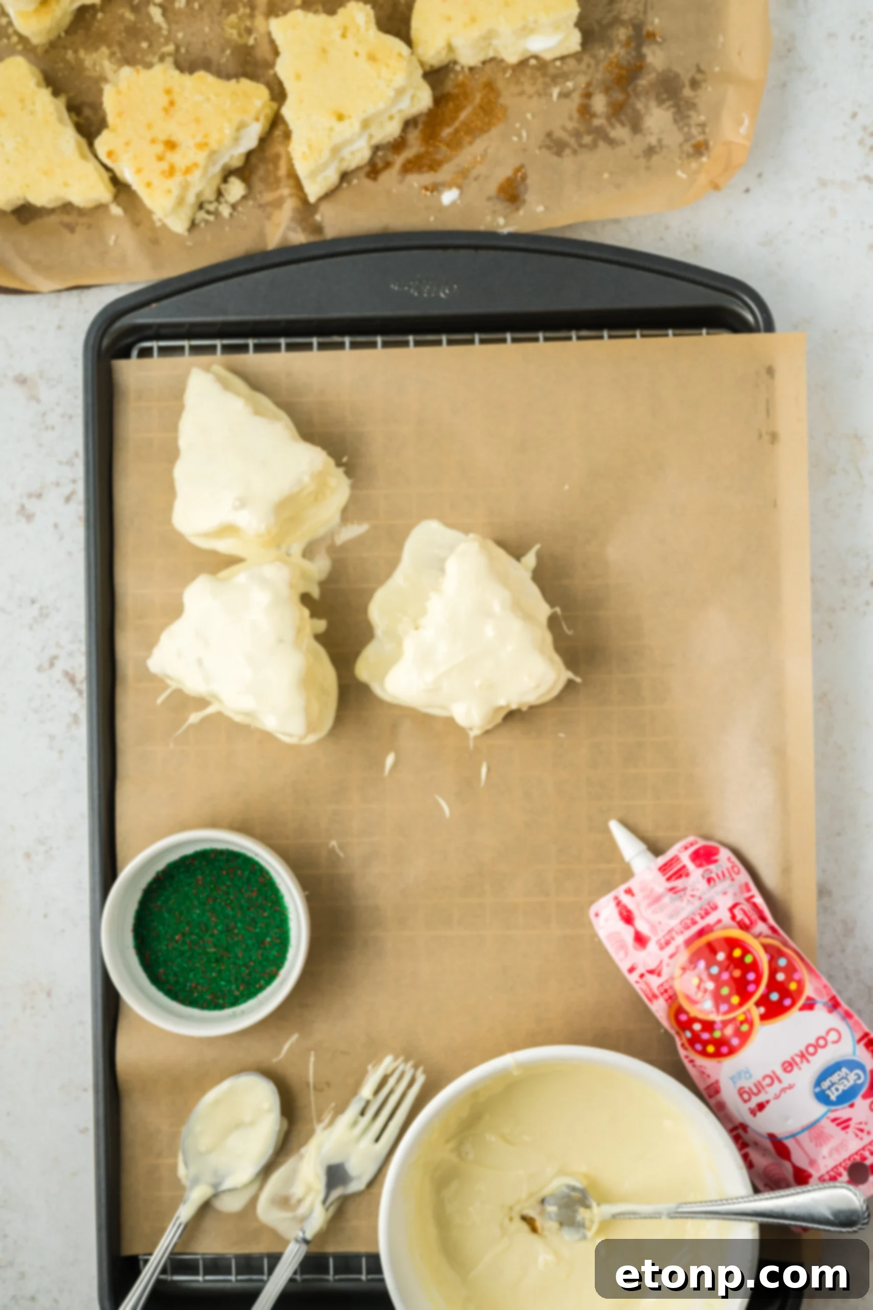 dipped christmas tree shaped cakes