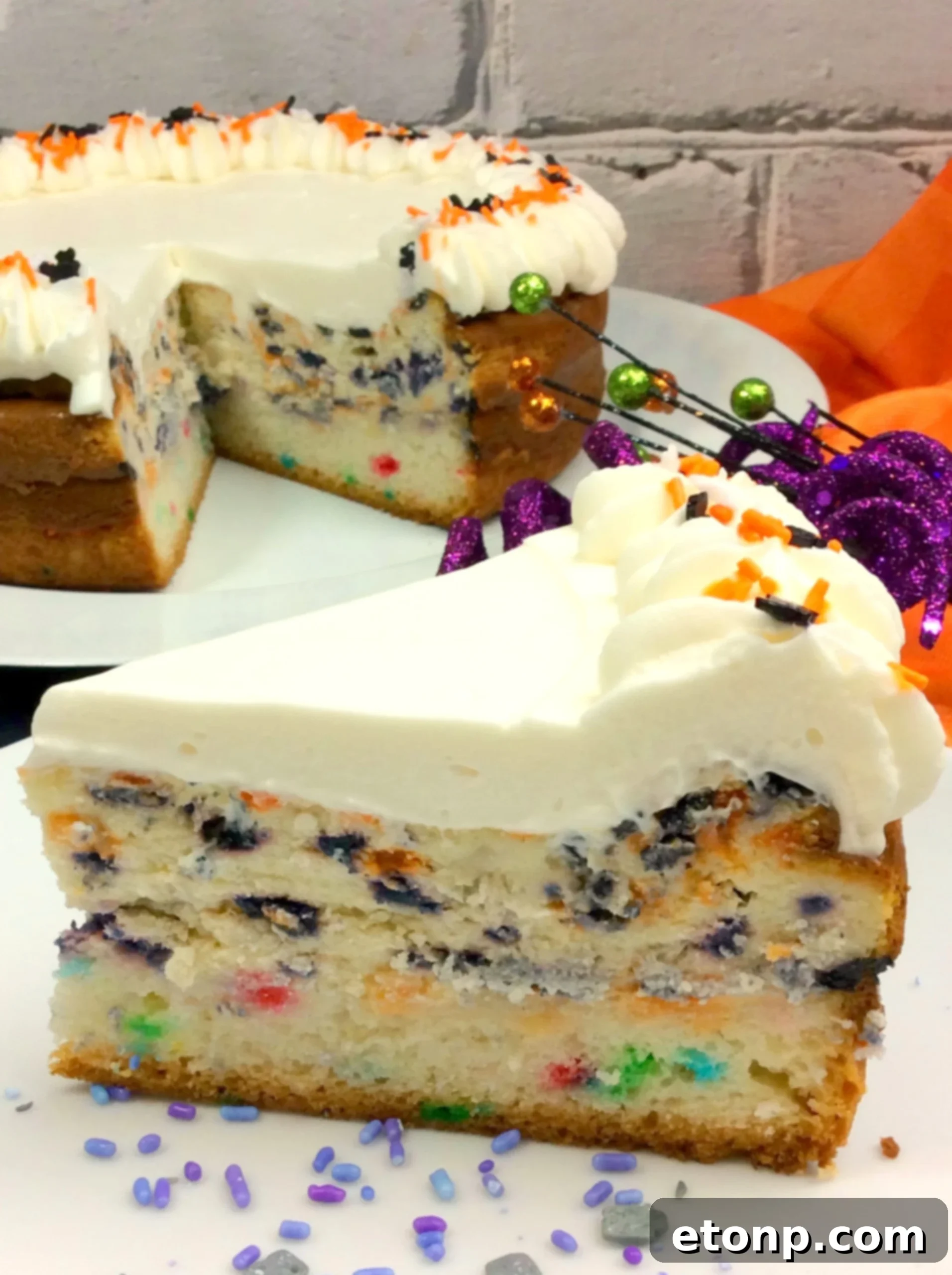 Final Halloween Cheesecake, ready to be sliced and served