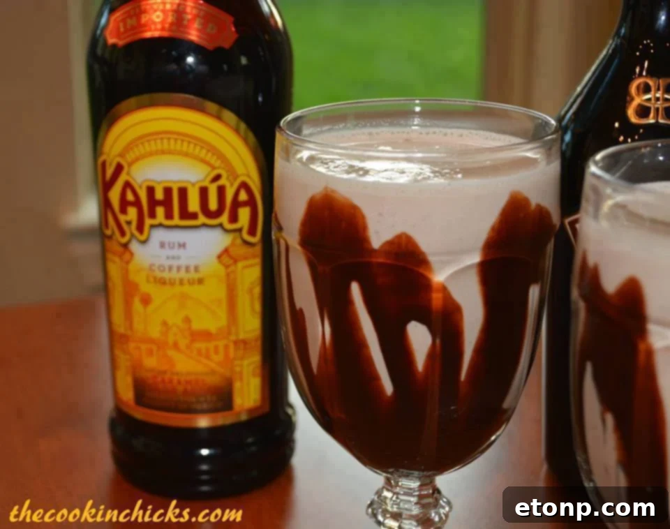 Refreshing Frozen Mudslide Drink