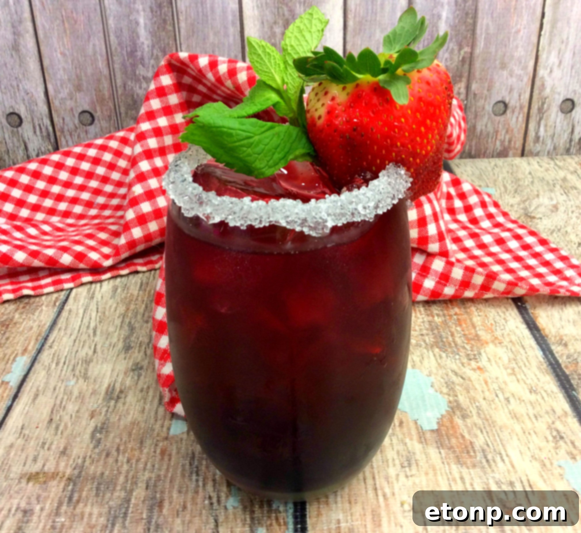 Close-up of the delicious and vibrant strawberry and mint cocktail