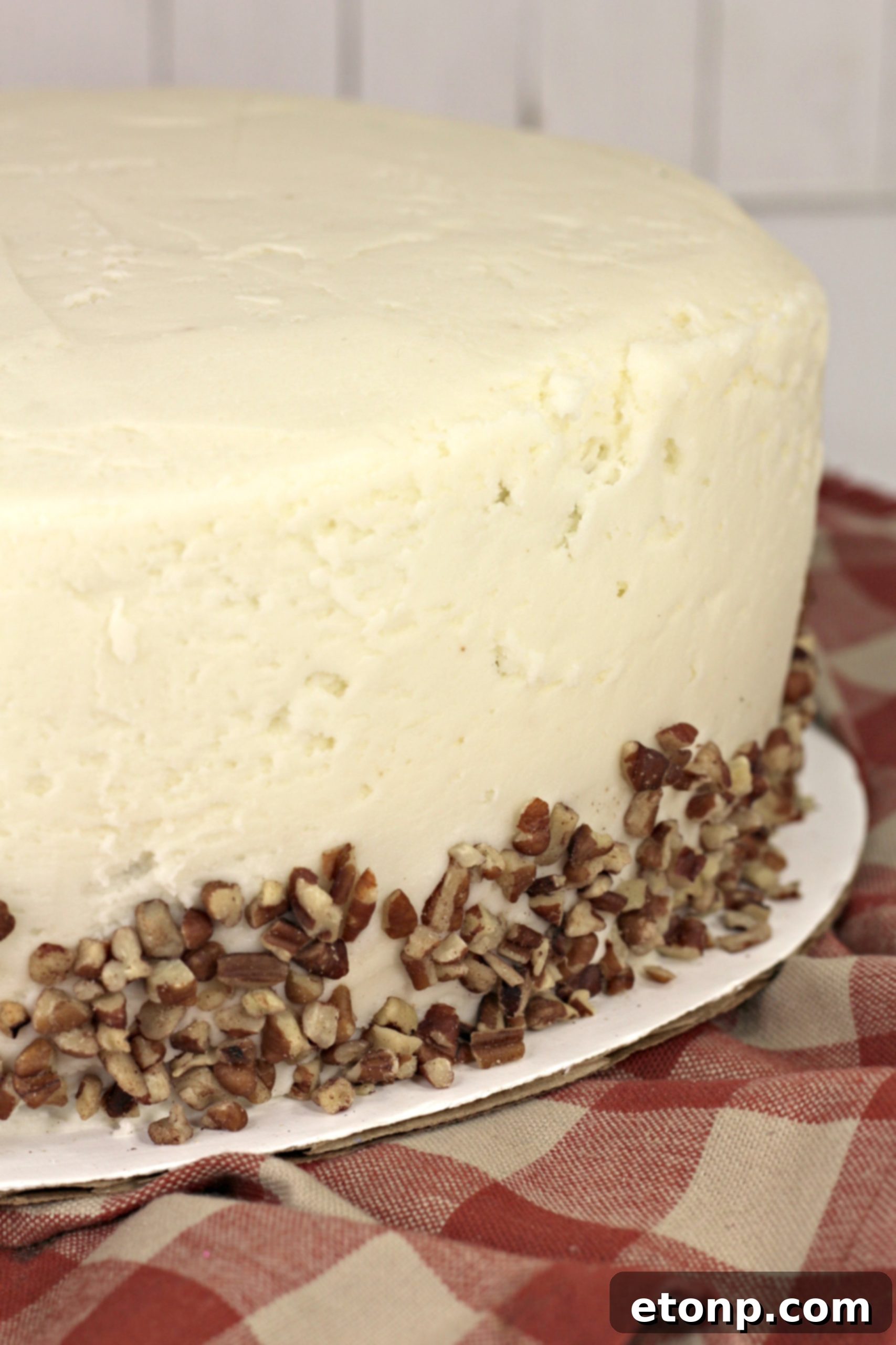 Another view of the delicious carrot cake with frosting.