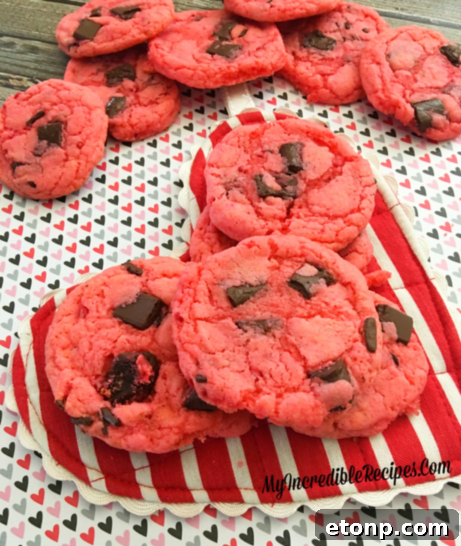 Pretty in pink strawberry cookies, ideal for Valentine's Day