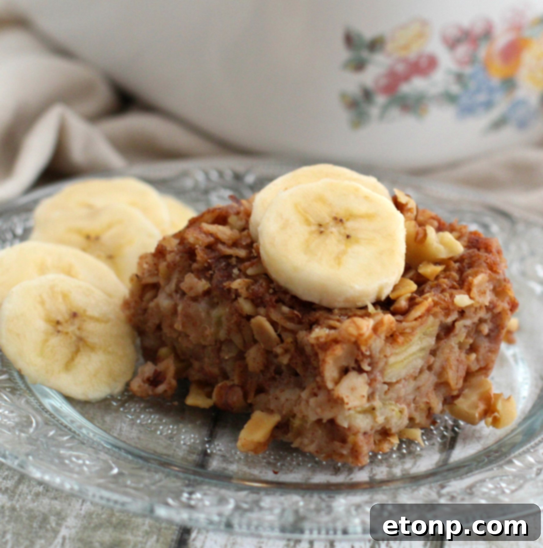 Chewy Banana Bread Oatmeal Bars 2 Deliciously moist banana bread oatmeal bars, beautifully baked and ready to enjoy.